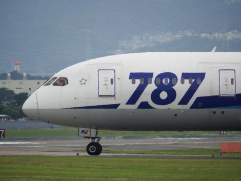 NH767 B787