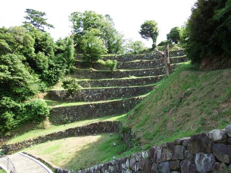 鳥羽城址の高石垣
