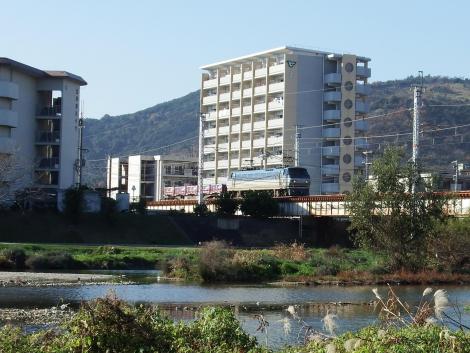 EF66と無蓋コンテナ