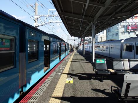 JR西阪和線103系HK606編成