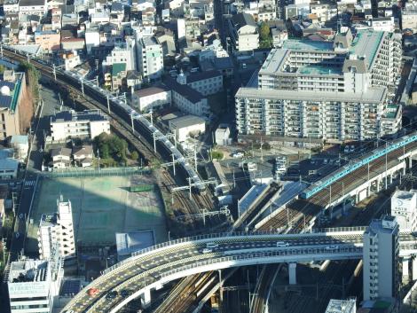 JR西 阪和線103系と環状線323系