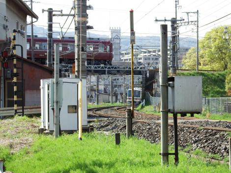 近鉄8400系とJR西221系