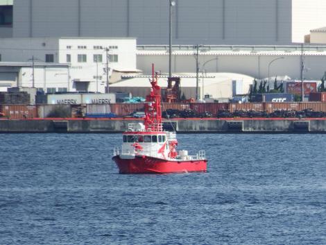 消防艇たかとり