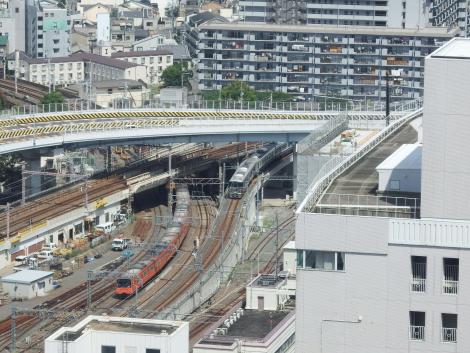 JR西大阪環状線201系と225系関空/紀州路快速