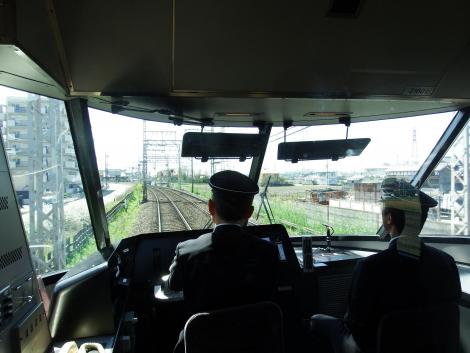 アーバンライナーの運転台