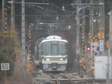 JR西 奈良線221系