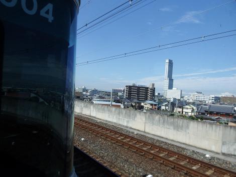 南海7000系連結部車窓