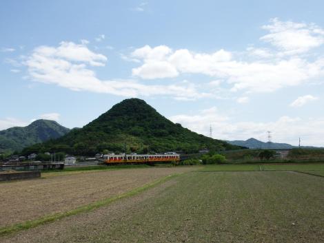 羽床富士と琴電1080形