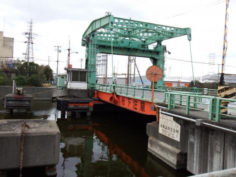 東高洲橋架道橋