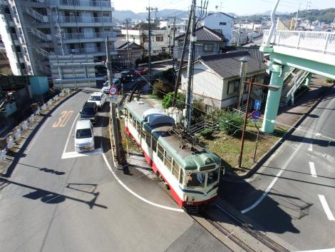 鴨部歩道橋からとさでん