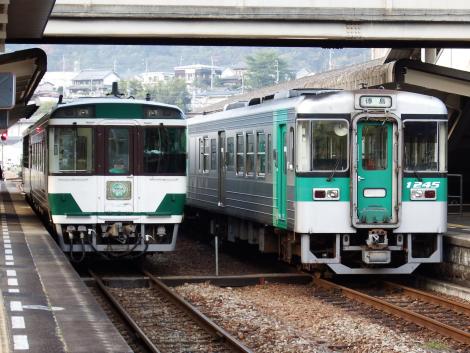 JR四国185系と1200系