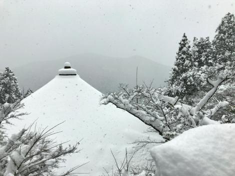 転法輪堂の屋根