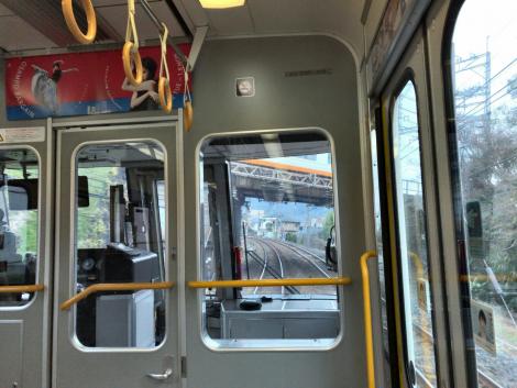 JR西 関西線221系と近鉄22000系