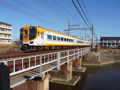 近鉄 サニーカー