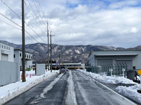 JR西 しらさぎと賤ヶ岳
