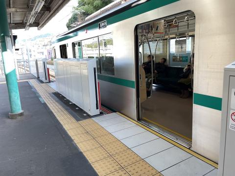 神戸市営地下鉄谷上駅