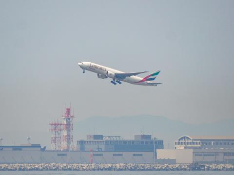 エミレーツ B777