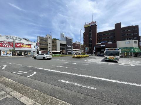 近鉄富雄駅前