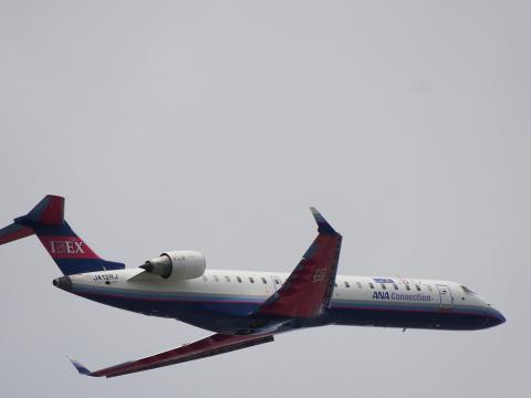 IBEX CRJ-700 JA12RJ