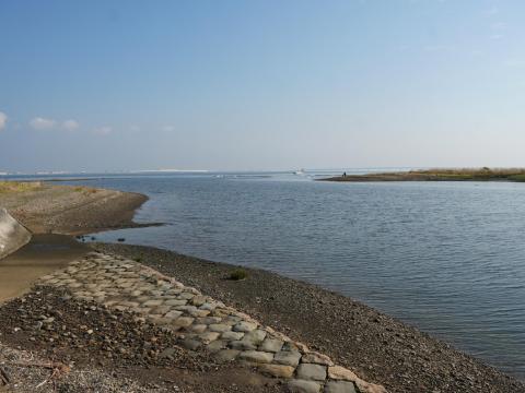 男里川河口