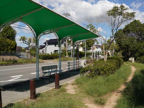 啓明学院前バス停