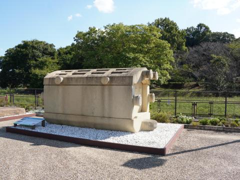 石棺（レプリカ）