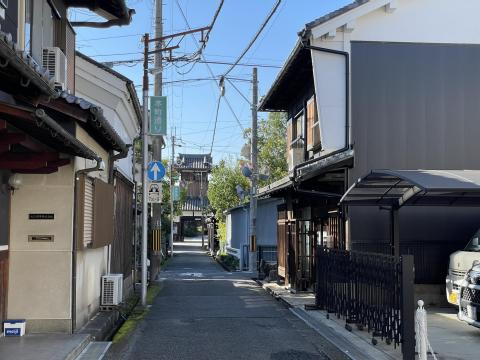 寺向通り（内町通り）