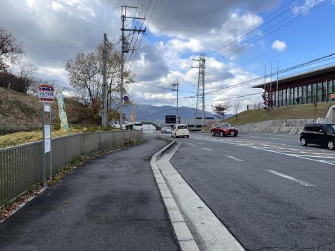 シルクの杜バス停