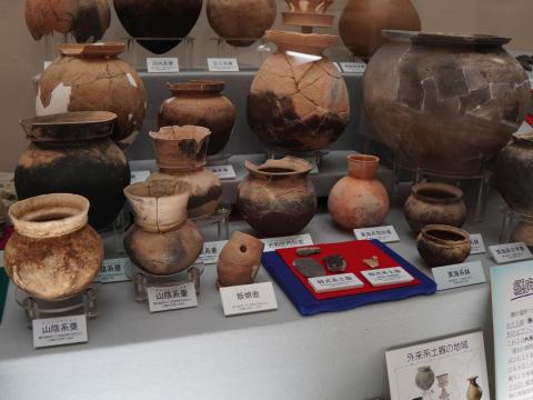全国から集められた土器