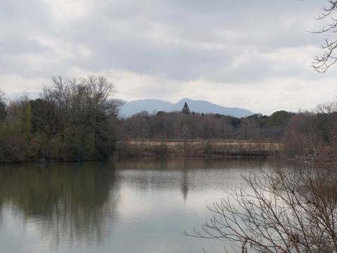下池から二上山
