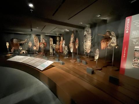 パプアニューギニアの森の精霊