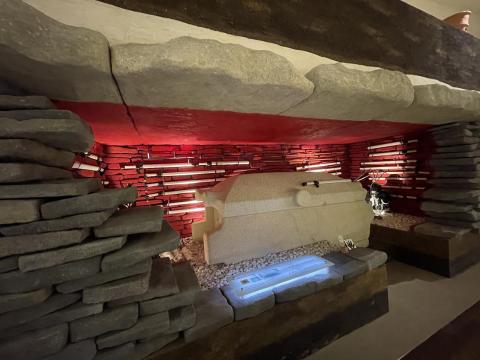 雲部車塚古墳の石槨