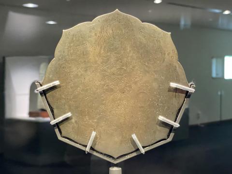 国宝 線刻仏諸尊鏡像