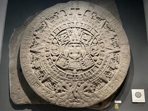 アステカの暦石
