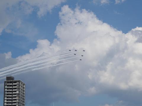 ブルーインパルス