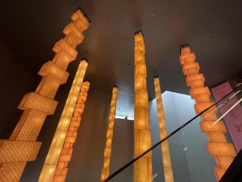 ルイヴィトンの提灯