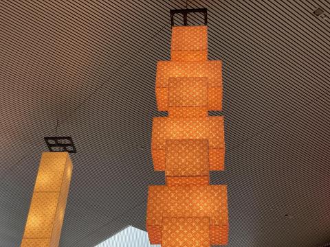 ルイヴィトンの提灯