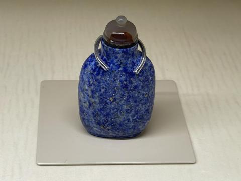 ラピスラズリ蝙蝠文鼻煙壺