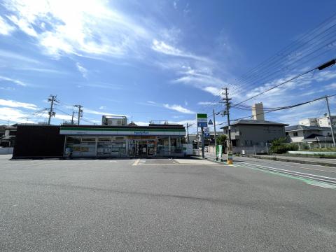 ファミリーマート