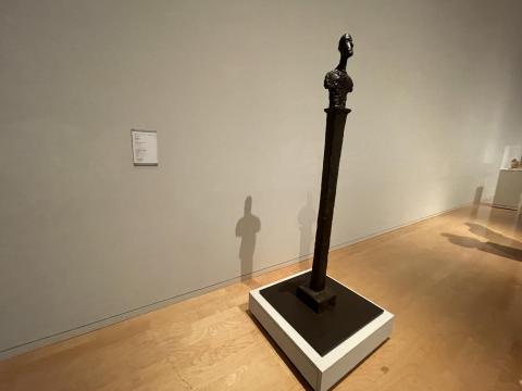 ジャコメッティ「石碑I」