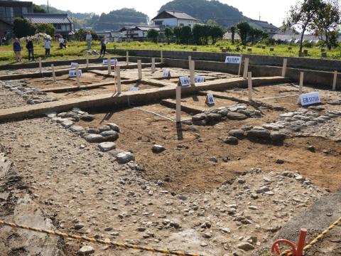 掘立柱建物SB7910