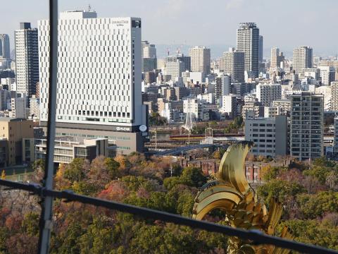 しゃちほこと京阪8000系