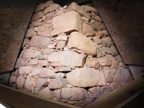 大阪城豊臣石垣館