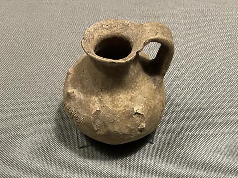 ㊶白色磨研陶器オルペ型香油壺